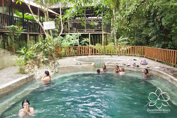 Avistamiento-piscinas-termales-de-nuquí