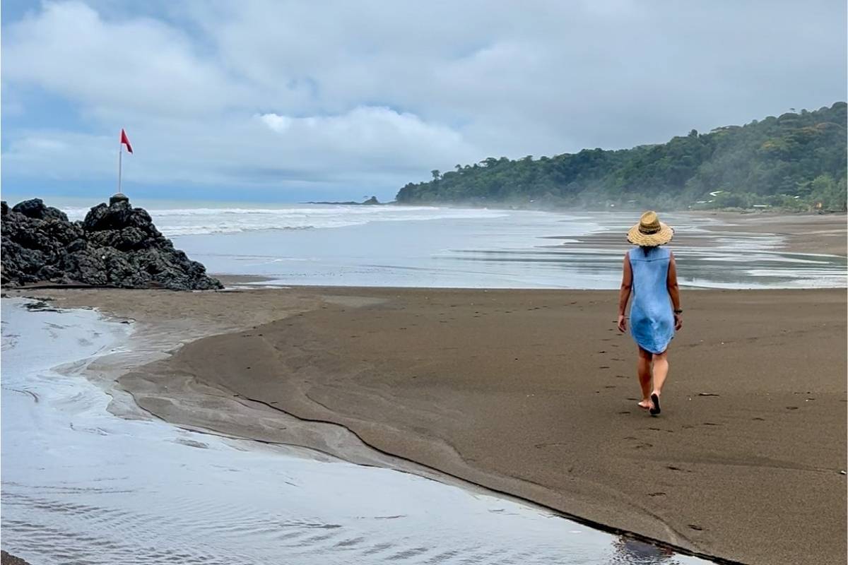 playas-de-bahia-solano-rodeadas-de-selva-y-naturaleza